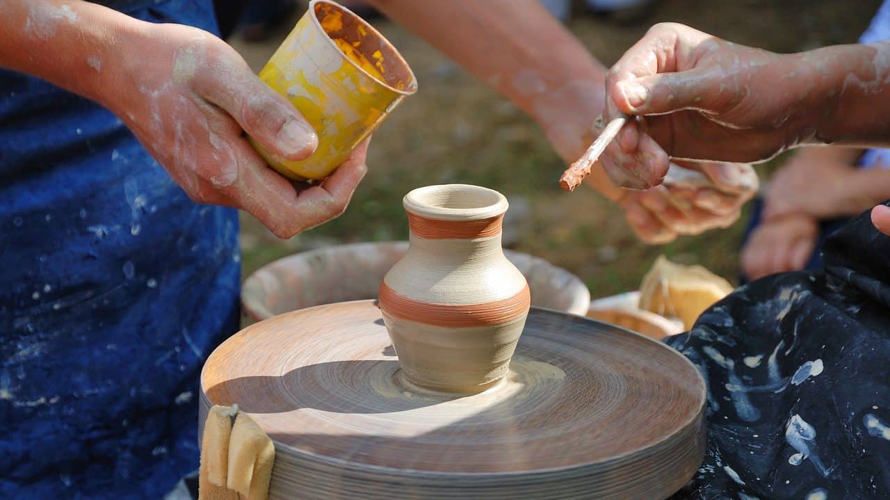 hand, art, pot